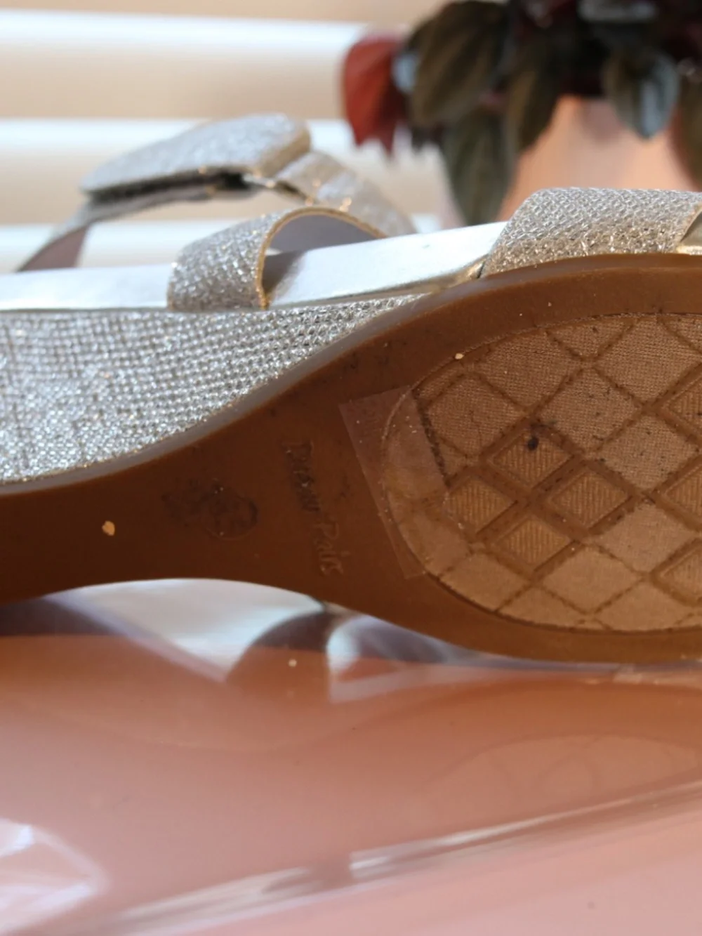 Dream Pairs Silver Glitter Wedge Sandals — Size 8.5